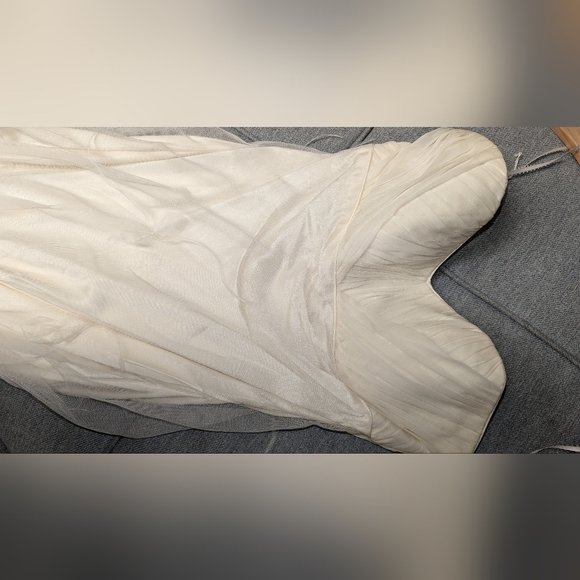 Nina Duong wedding gown ivory - Picture 6 of 10